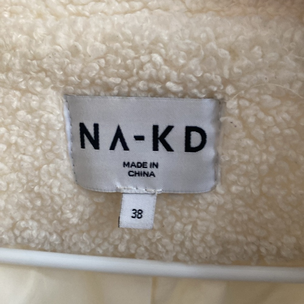 NA-KD Shacket - Picture 3 of 3